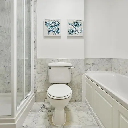Host & - 6, Royal Sands Apartamento *